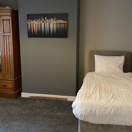 Chatsworth - Large Apartment Near Newcastle City Centre Saint Peters  Extérieur photo